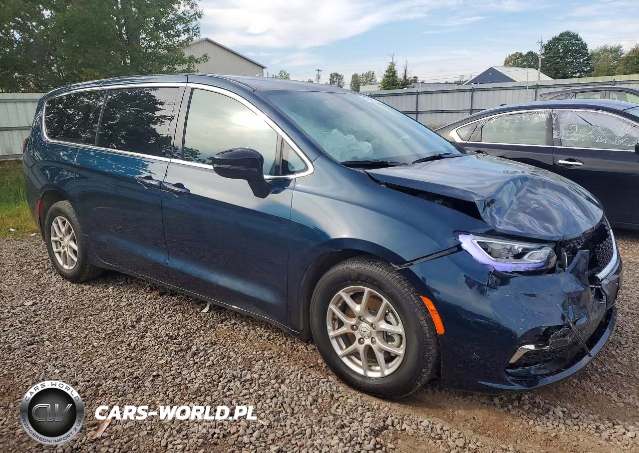 2025 Chrysler Pacifica Select VIN:2C4RC1BG5SR604733 - 4