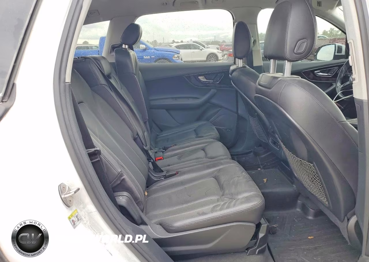 2017 Audi Q7 Premium Plus VIN:WA1LAAF78HD028342 - 11