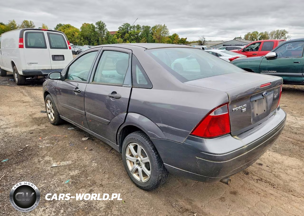 2007 Ford Focus Zx4 VIN:1FAHP34N77W186901 - 2