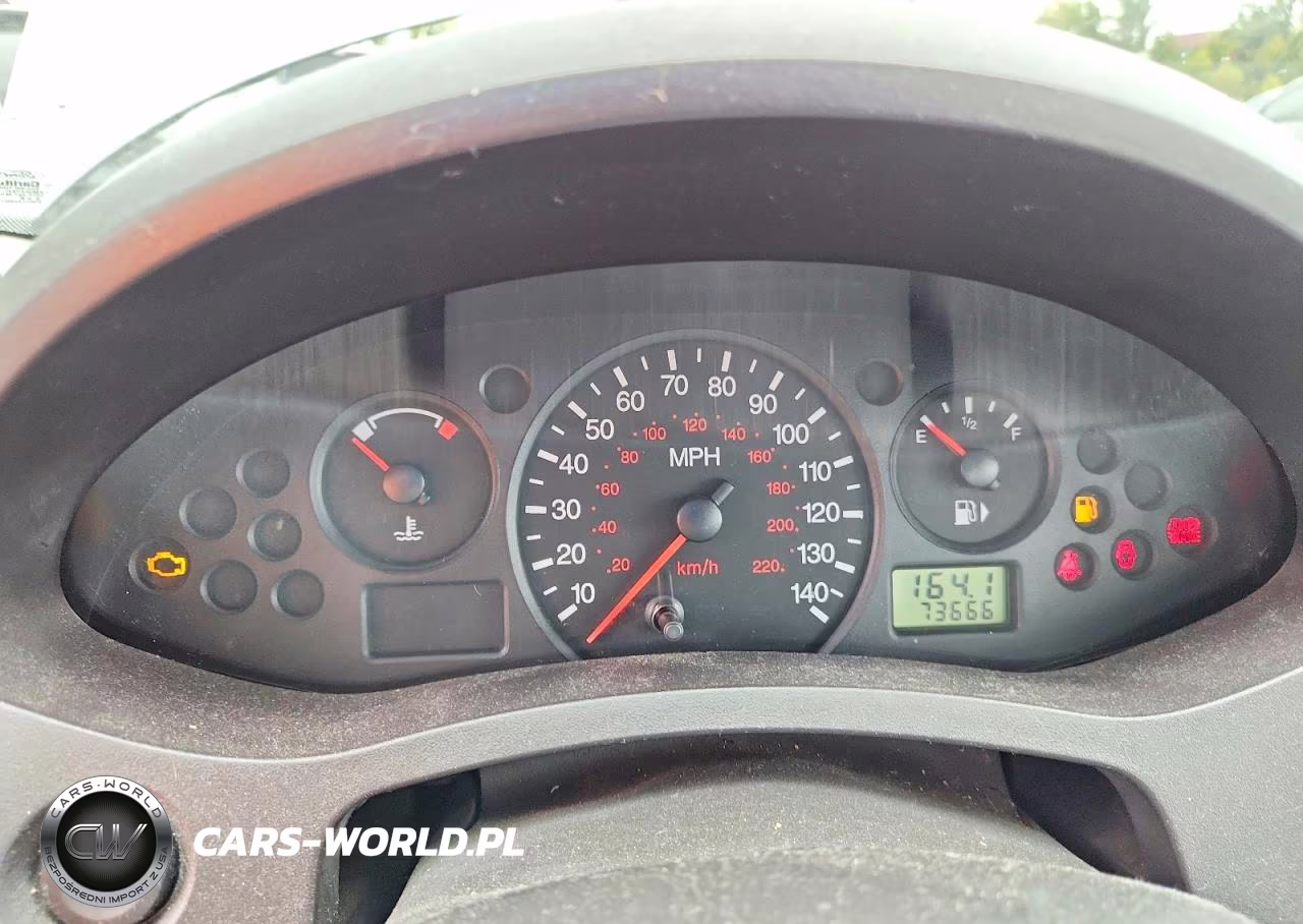 2007 Ford Focus Zx4 VIN:1FAHP34N77W186901 - 9