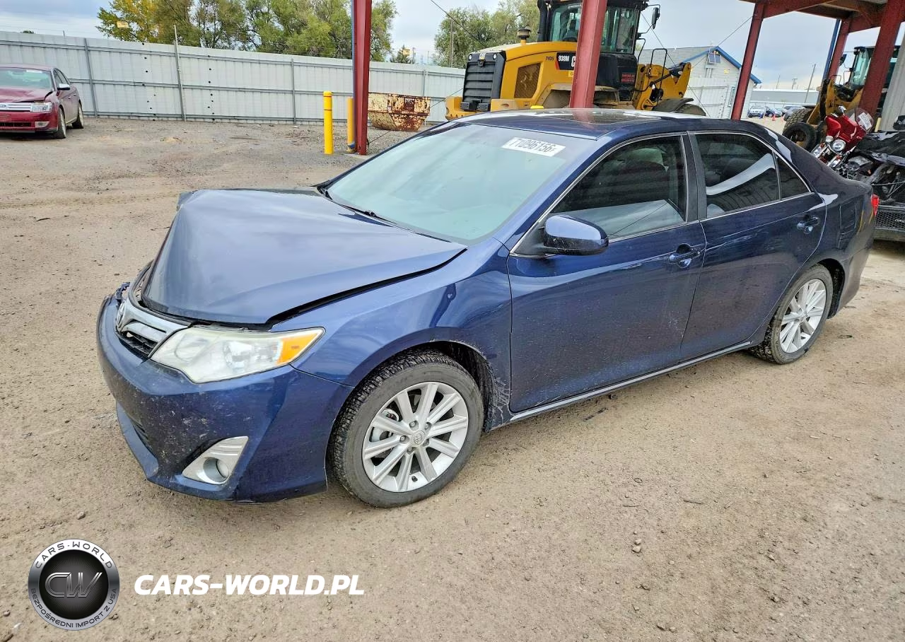 2014 Toyota Camry Xle VIN:4T4BF1FK5ER439282 - 1