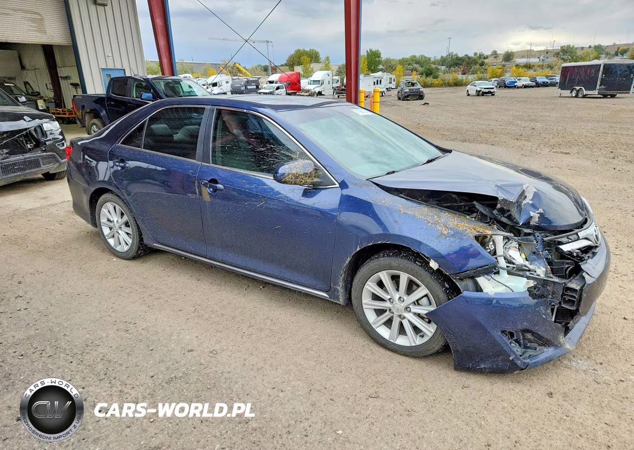 2014 Toyota Camry Xle VIN:4T4BF1FK5ER439282 - 4