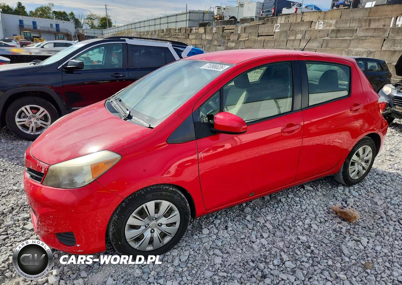 2014 Toyota Yaris 5-Door Le