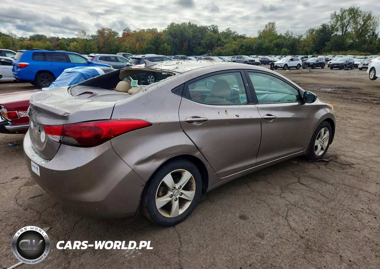 2012 Hyundai Elantra Gls VIN:5NPDH4AE9CH146643 - 3