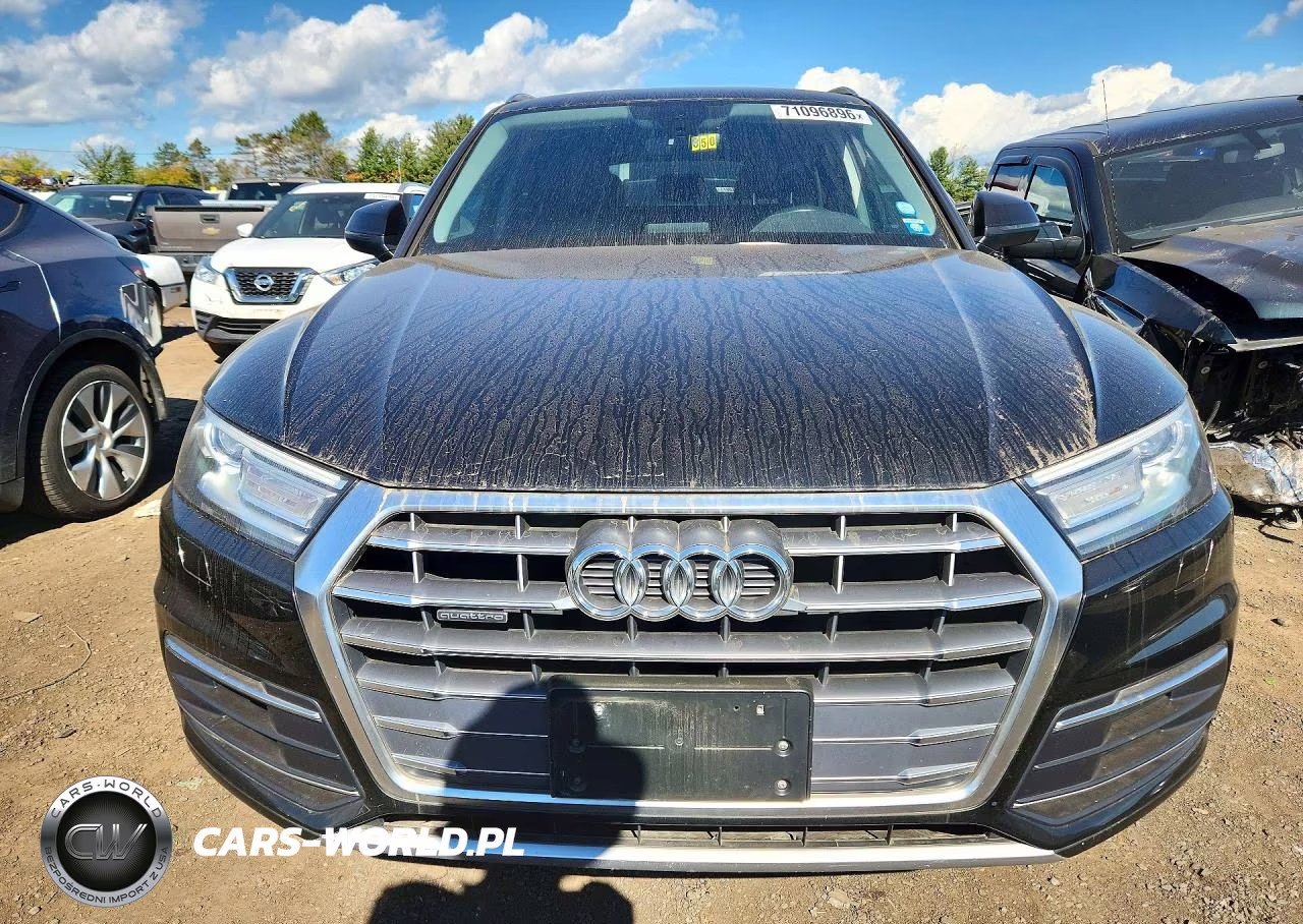 2019 Audi Q5 Premium VIN:WA1ANAFY4K2106087 - 5