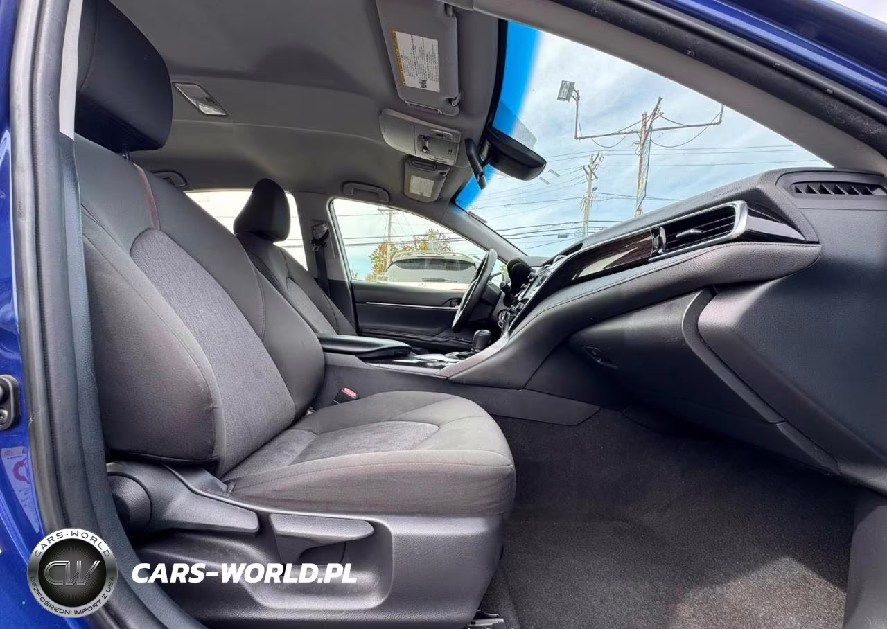 2018 Toyota Camry Le VIN:JTNB11HKXJ3010791 - 5