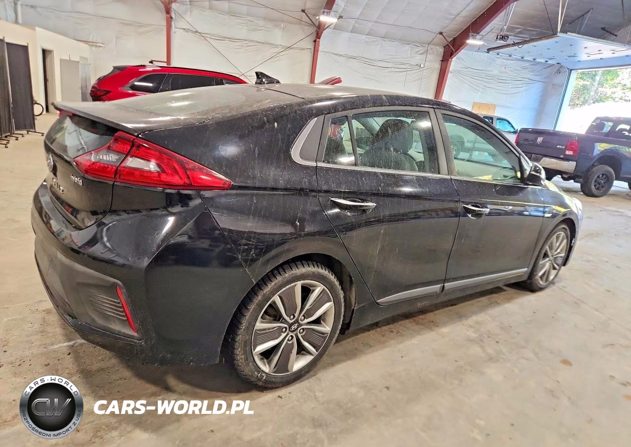 2018 Hyundai Ioniq Limited VIN:KMHC85LC1JU084795 - 3