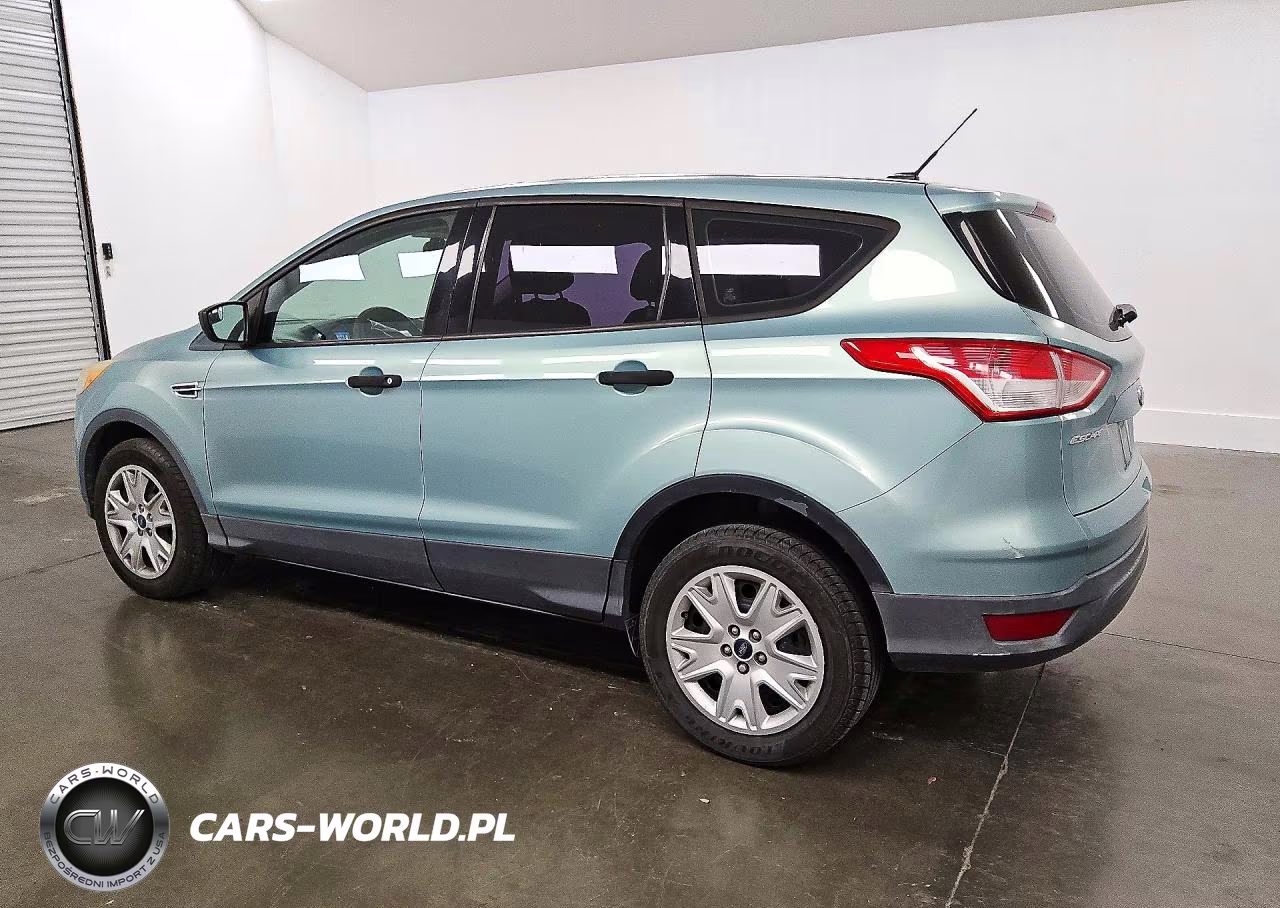 2013 Ford Escape S VIN:1FMCU0F78DUC35763 - 2