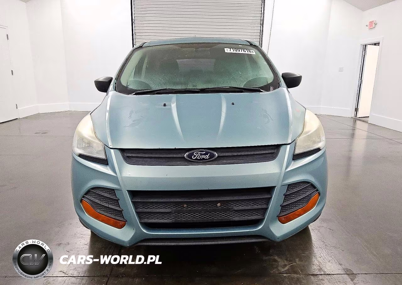 2013 Ford Escape S VIN:1FMCU0F78DUC35763 - 5