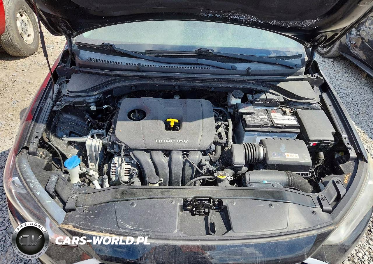 2018 Hyundai Elantra Value Edition VIN:5NPD84LF3JH241136 - 11