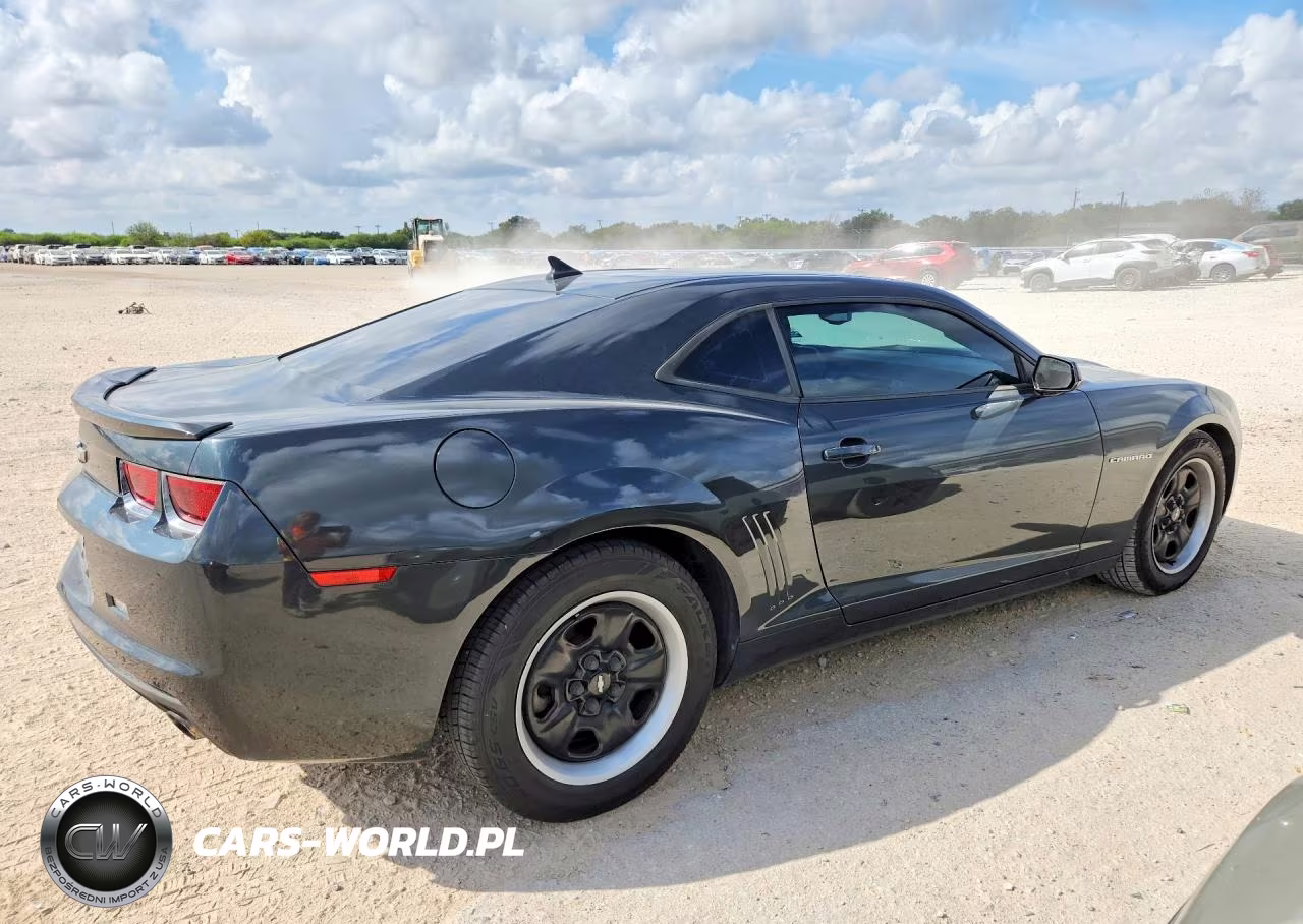2012 Chevrolet Camaro Ls VIN:2G1FA1E36C9191538 - 3