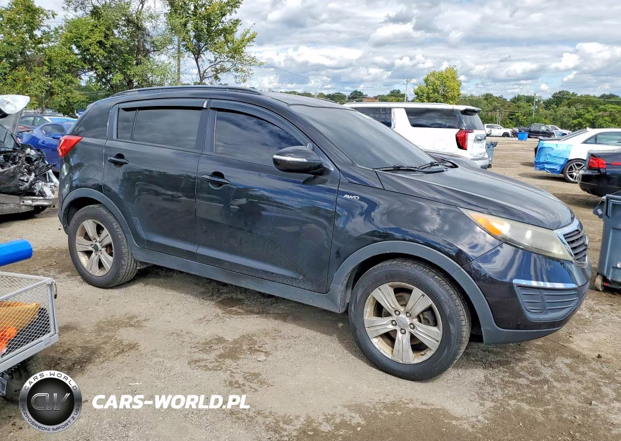 2011 Kia Sportage Lx VIN:KNDPBCA21B7140305 - 4