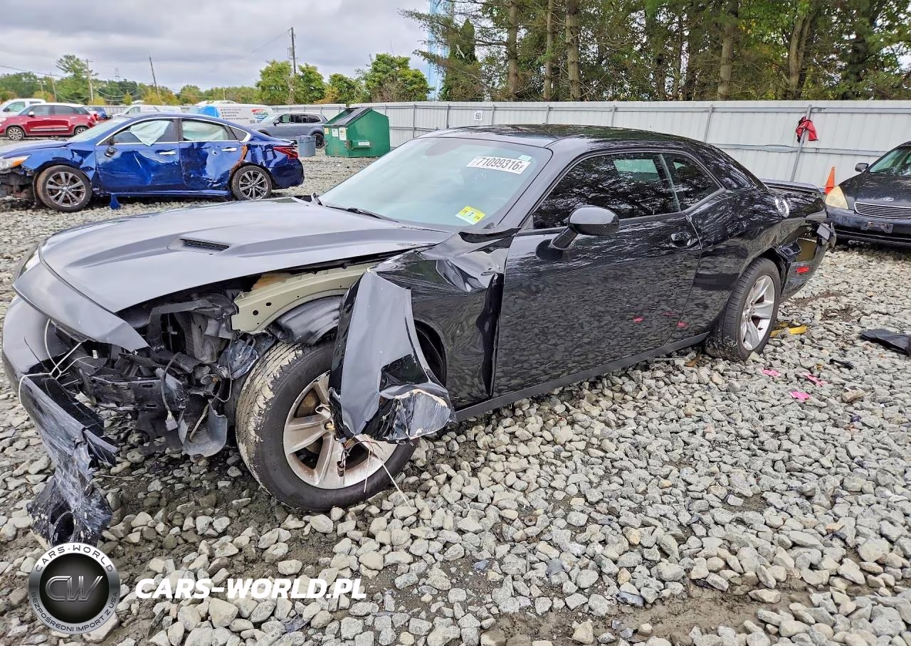 2021 Dodge Challenger Sxt