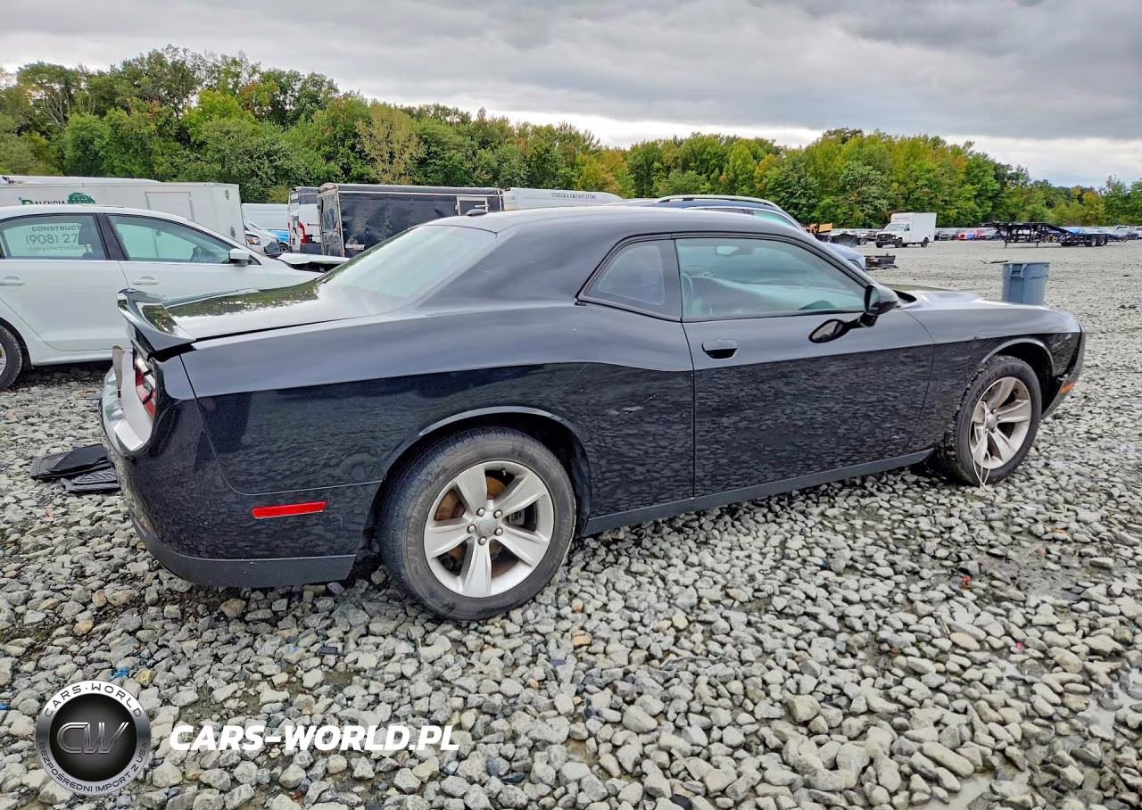 2021 Dodge Challenger Sxt VIN:2C3CDZAG1MH542523 - 3