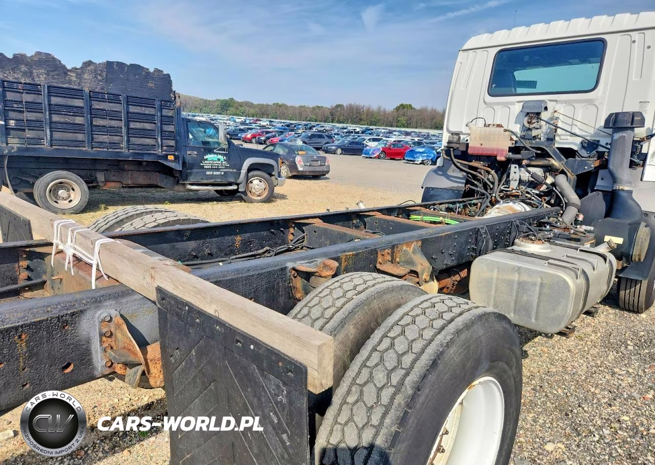 2009 Isuzu T8F Truck Cab And Chassis VIN:4GTM8F1B69F700028 - 12
