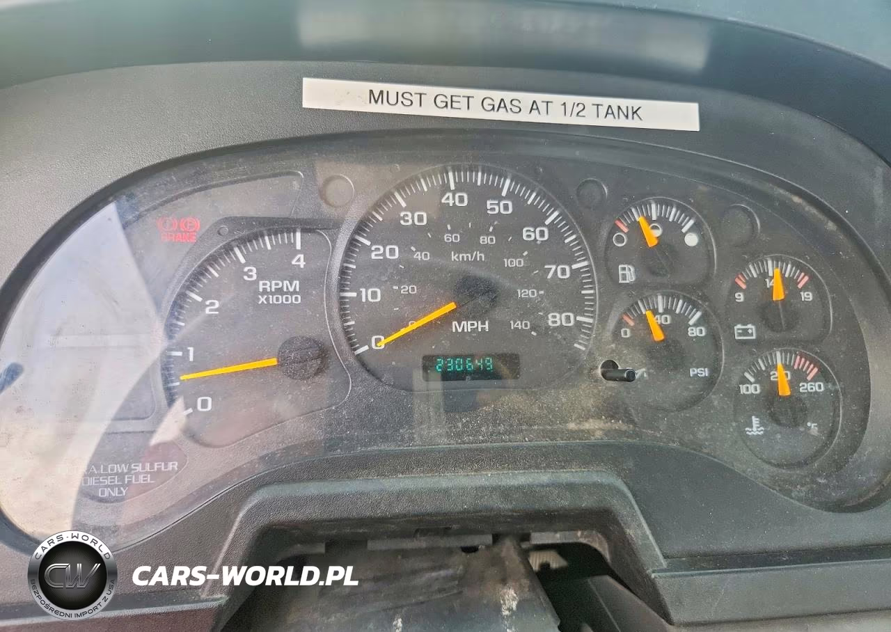 2009 Isuzu T8F Truck Cab And Chassis VIN:4GTM8F1B69F700028 - 9