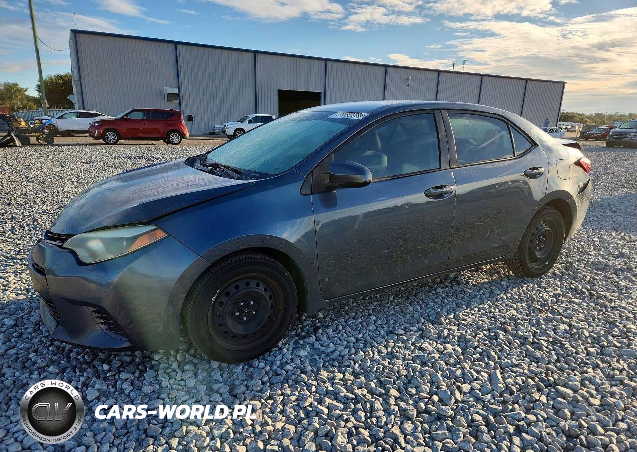 2015 Toyota Corolla Le – zdjęcie 1 z 12