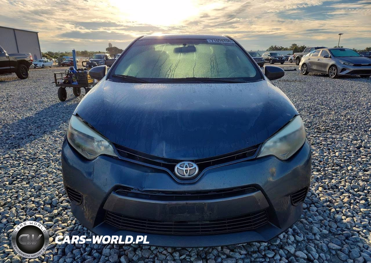 2015 Toyota Corolla Le VIN:2T1BURHE4FC452727 - 5