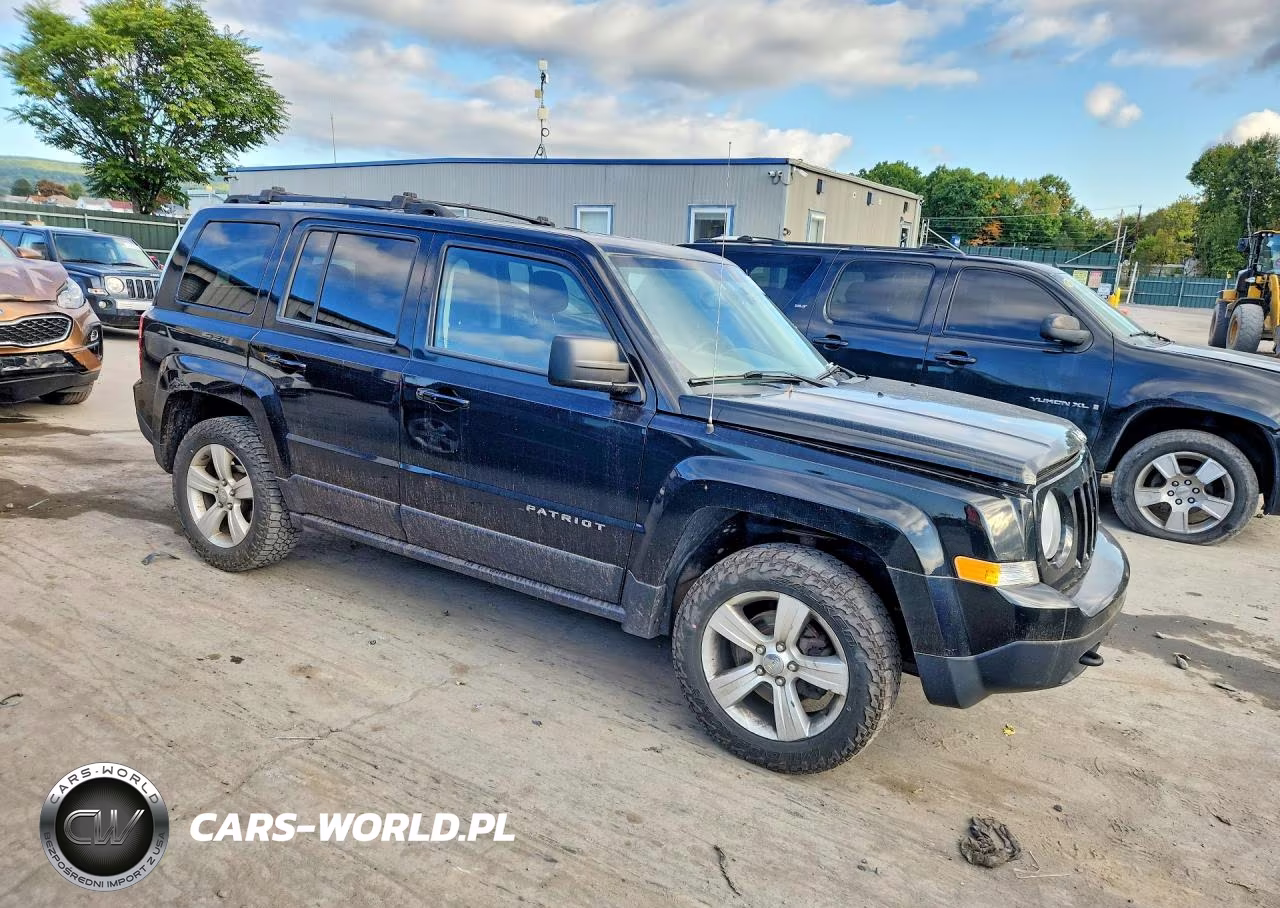 2014 Jeep Patriot Sport VIN:1C4NJRBB3ED658790 - 4
