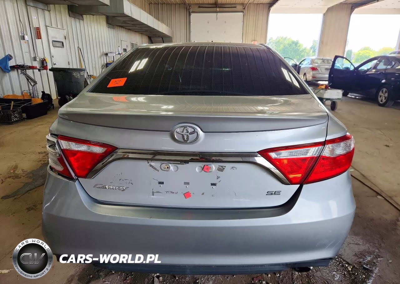 2015 Toyota Camry Se VIN:4T1BF1FK0FU111151 - 6