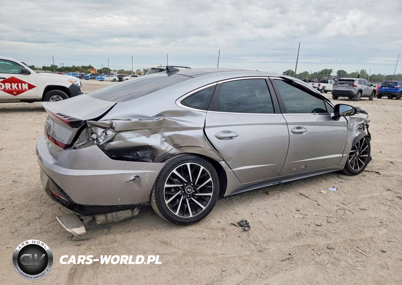 2021 Hyundai Sonata Limited VIN:5NPEH4J22MH071845 - 3