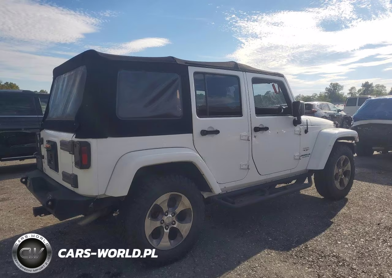 2016 Jeep Wrangler Unlimited Sahara VIN:1C4BJWEG6GL199367 - 3