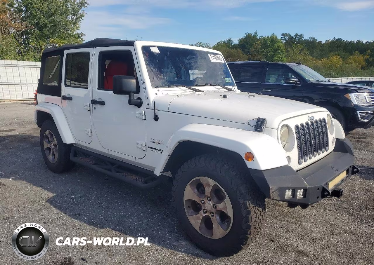 2016 Jeep Wrangler Unlimited Sahara VIN:1C4BJWEG6GL199367 - 4
