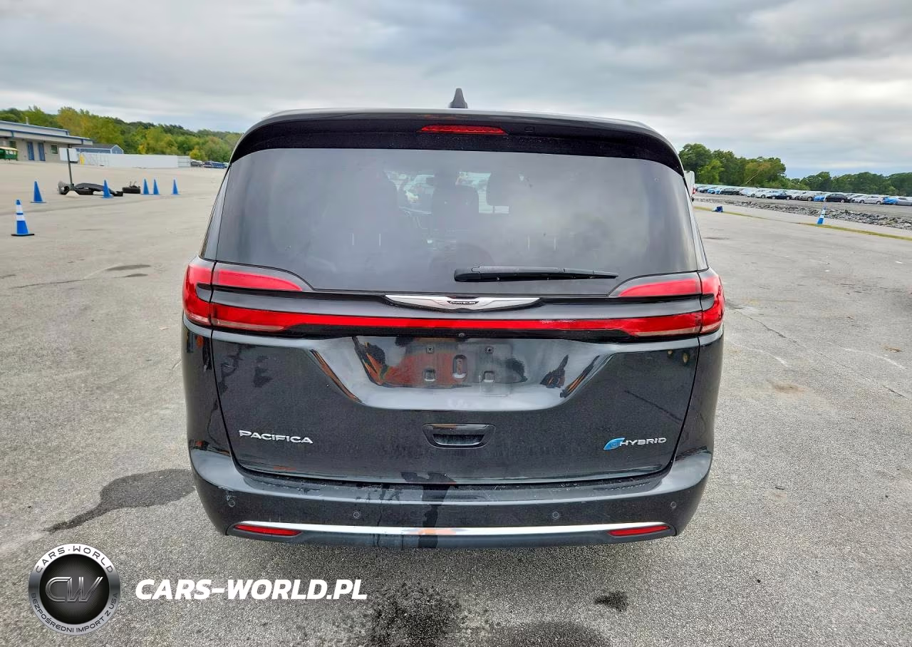 2023 Chrysler Pacifica Hybrid Touring L VIN:2C4RC1L72PR631331 - 6