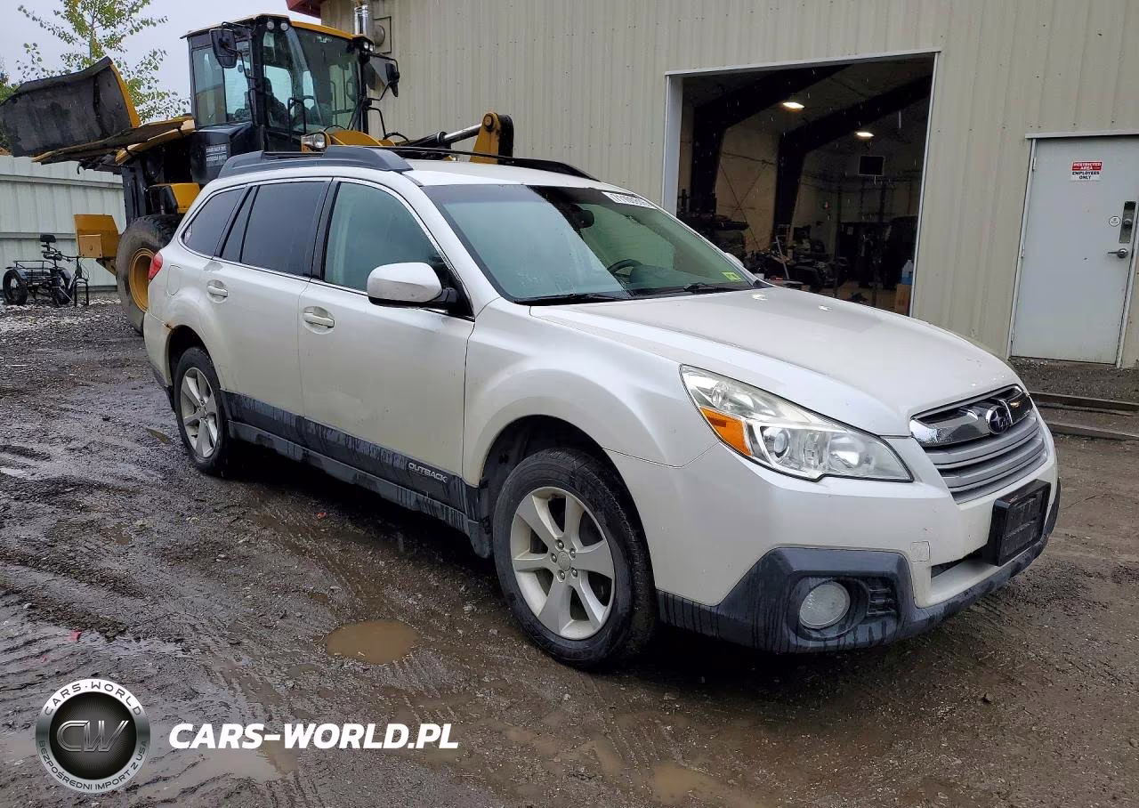 2014 Subaru Outback 2.5I Premium VIN:4S4BRBCC7E3241121 - 4