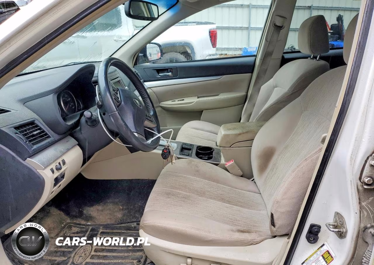 2014 Subaru Outback 2.5I Premium VIN:4S4BRBCC7E3241121 - 7