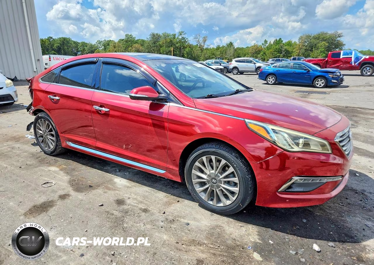 2015 Hyundai Sonata Limited VIN:5NPE34AF5FH060116 - 4