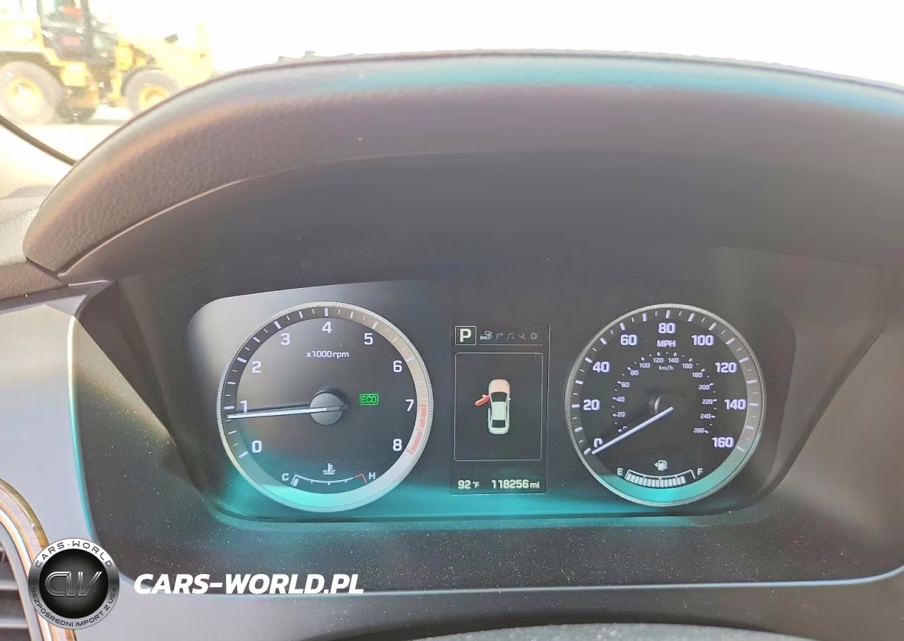 2015 Hyundai Sonata Limited VIN:5NPE34AF5FH060116 - 9