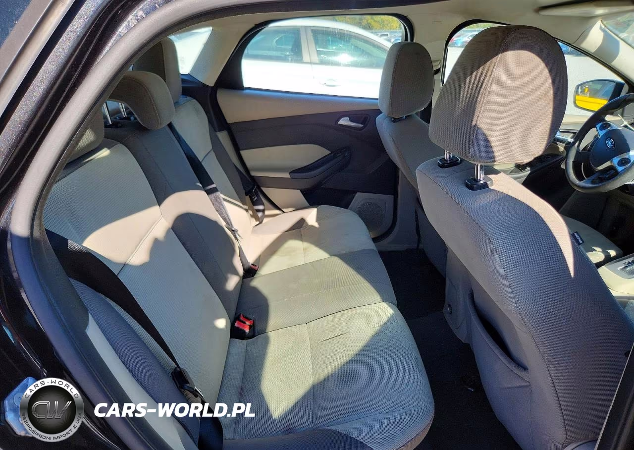 2013 Ford Focus Se VIN:1FADP3K26DL175974 - 10