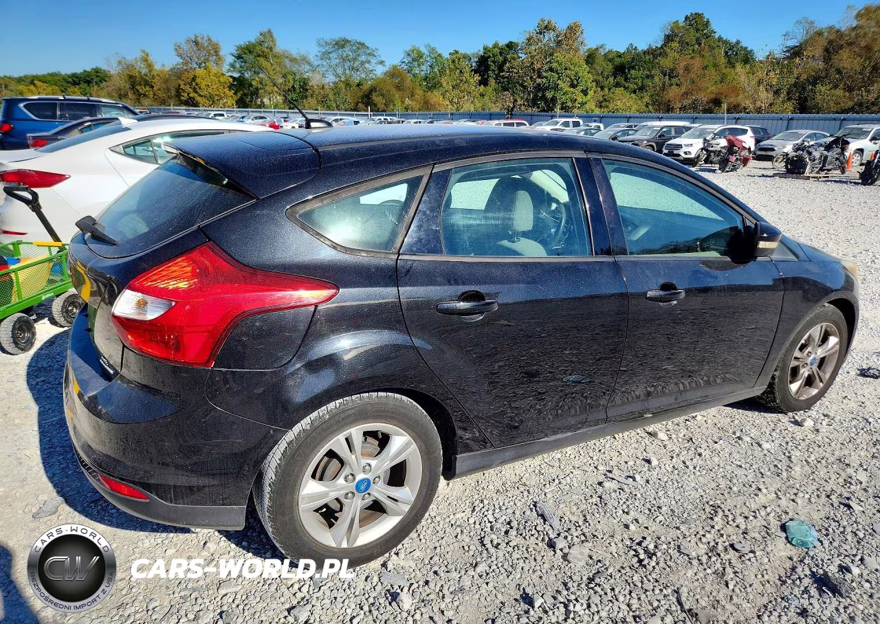 2013 Ford Focus Se VIN:1FADP3K26DL175974 - 3