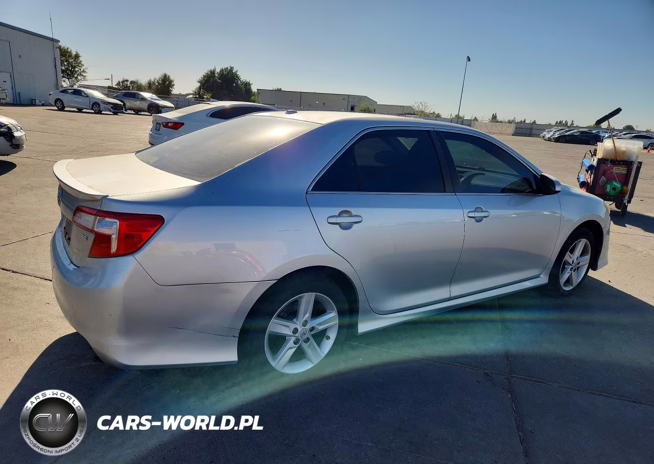 2013 Toyota Camry Se VIN:4T1BF1FK3DU660792 - 3