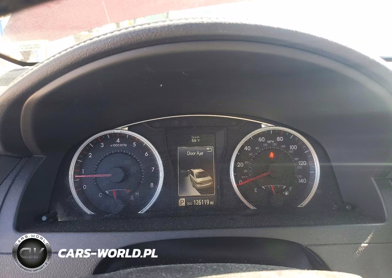 2016 Toyota Camry Se VIN:4T1BF1FKXGU608001 - 9