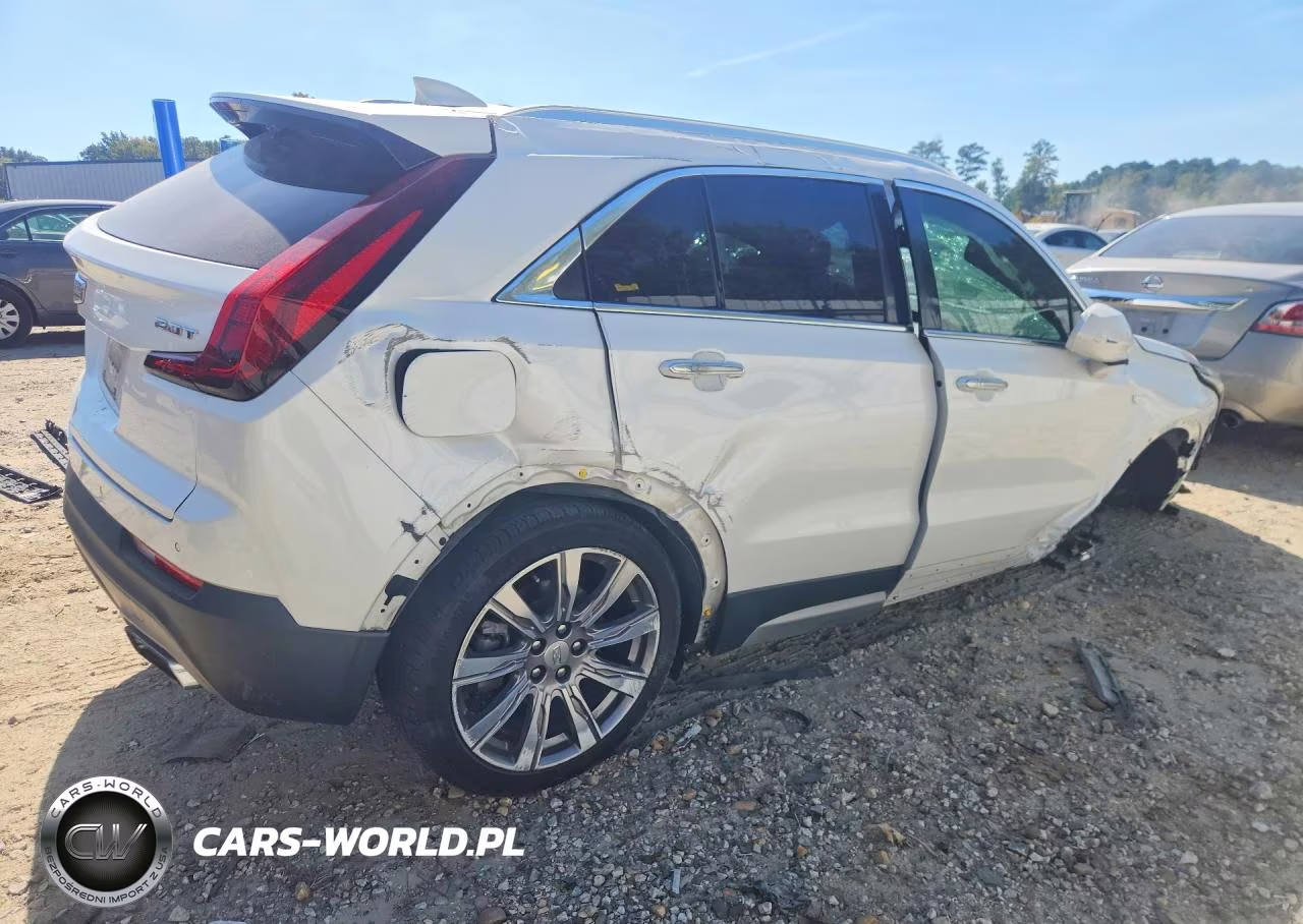 2019 Cadillac Xt4 Premium Luxury VIN:1GYFZCR45KF200034 - 3