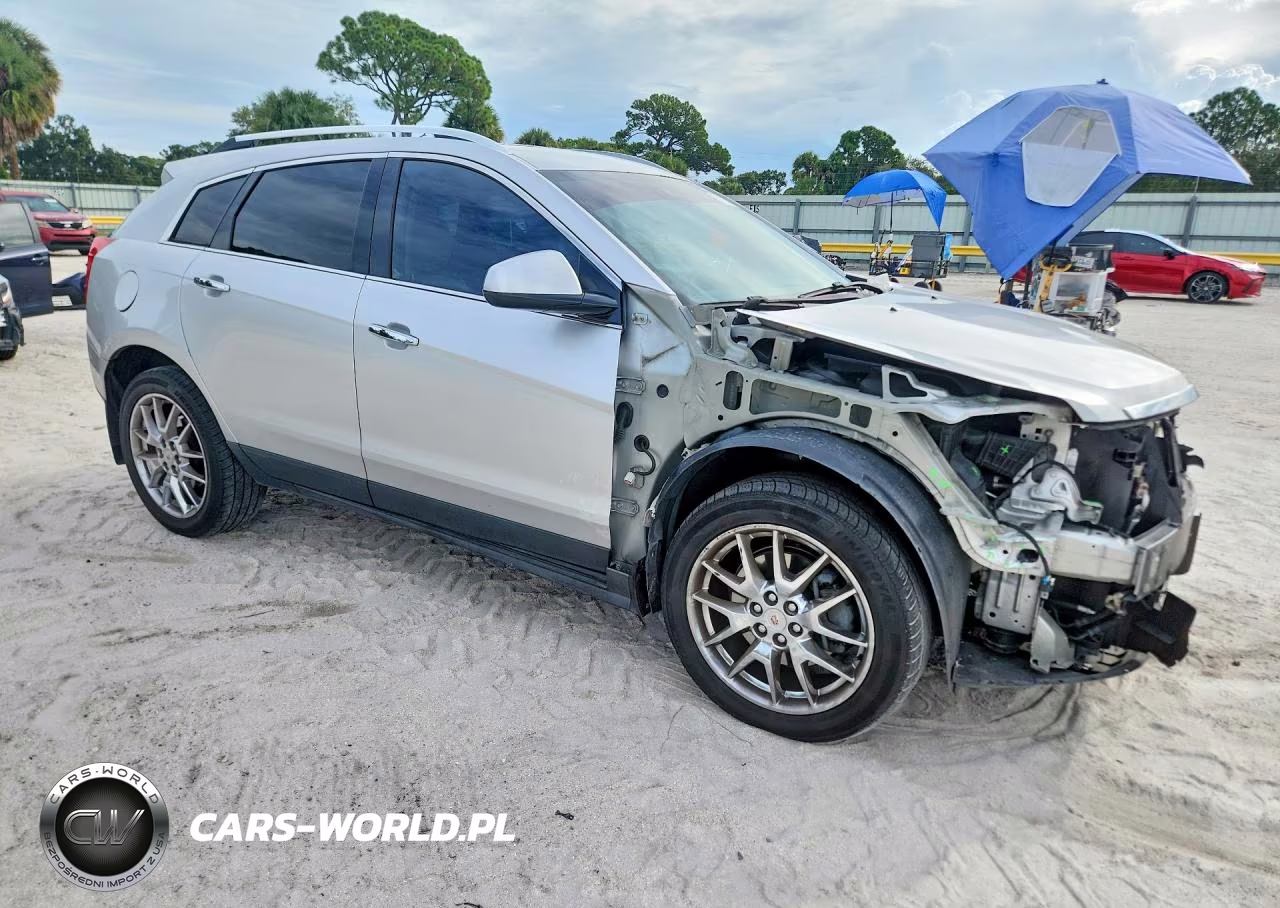 2014 Cadillac Srx Performance Collection VIN:3GYFNCE33ES517206 - 4