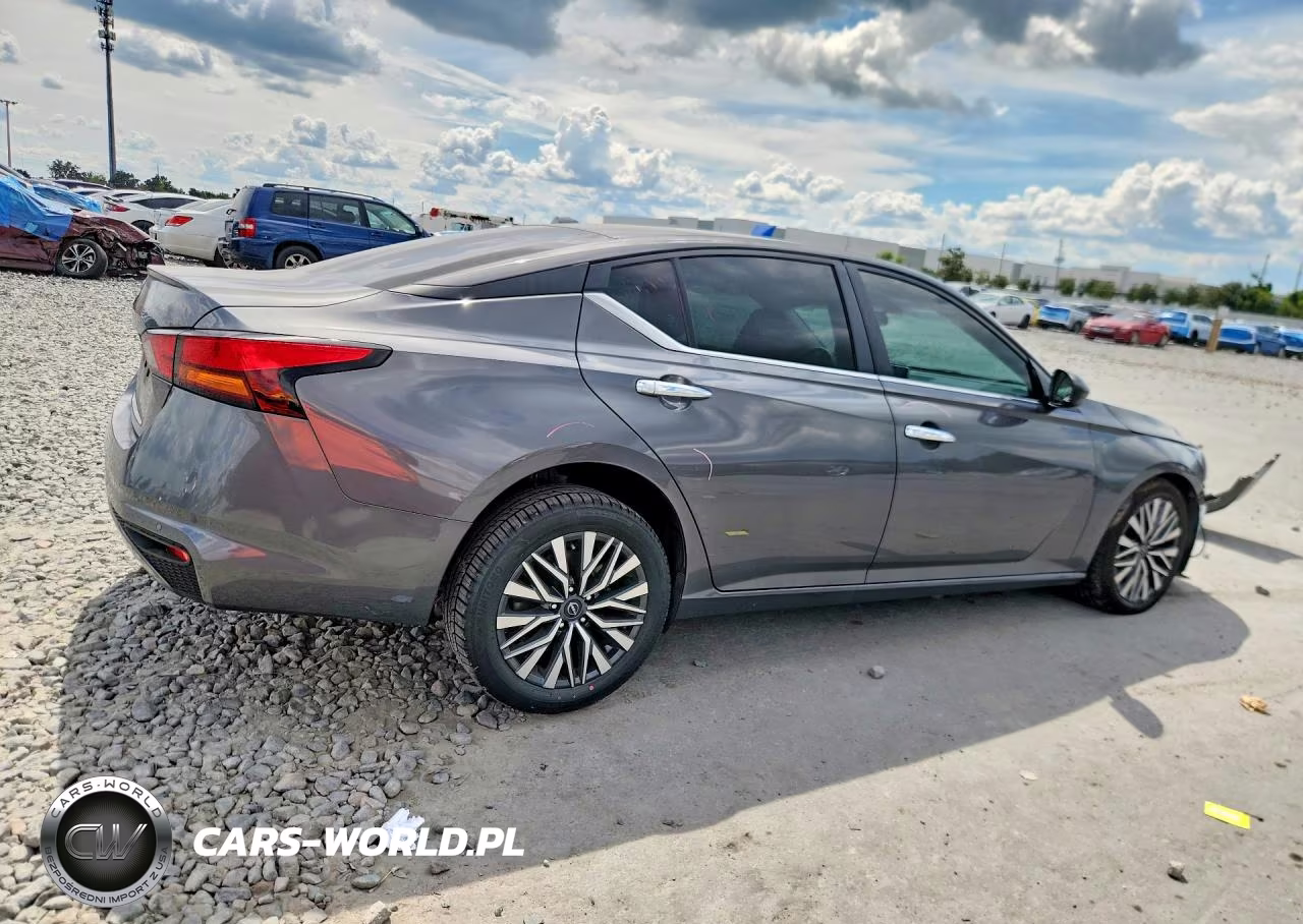 2025 Nissan Altima Sv VIN:1N4BL4DV2SN404300 - 3
