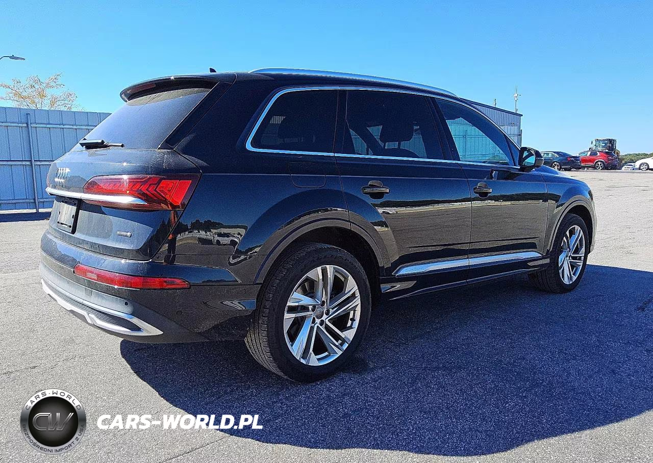 2020 Audi Q7 Premium Plus VIN:WA1LJAF71LD009995 - 3