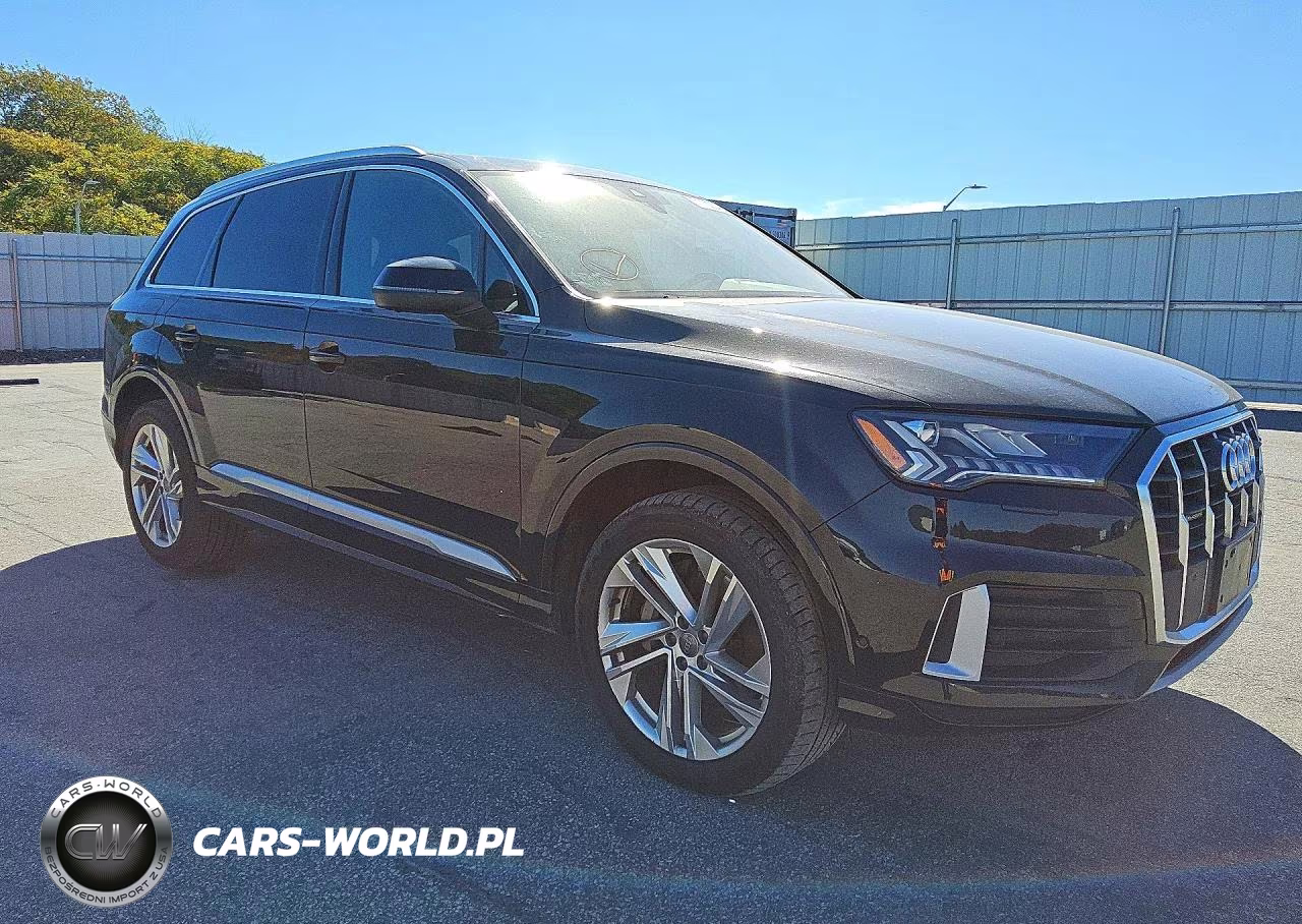 2020 Audi Q7 Premium Plus VIN:WA1LJAF71LD009995 - 4