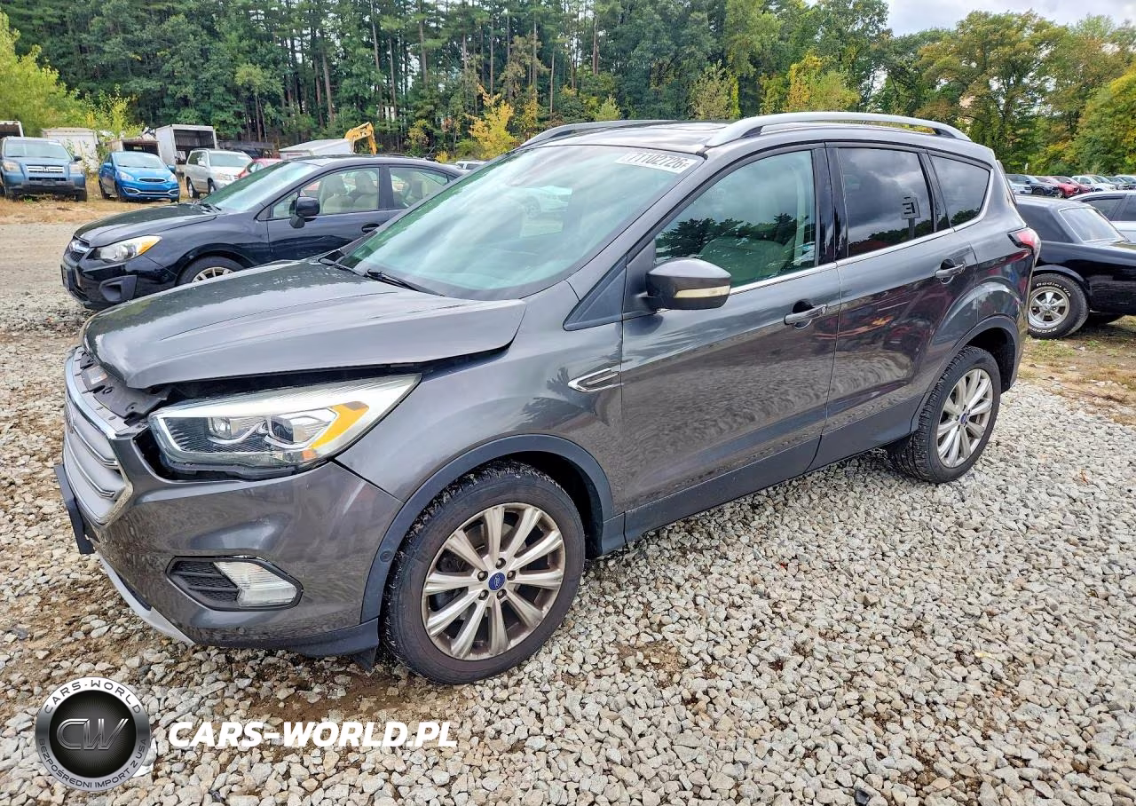 2017 Ford Escape Titanium – zdjęcie 1 z 12
