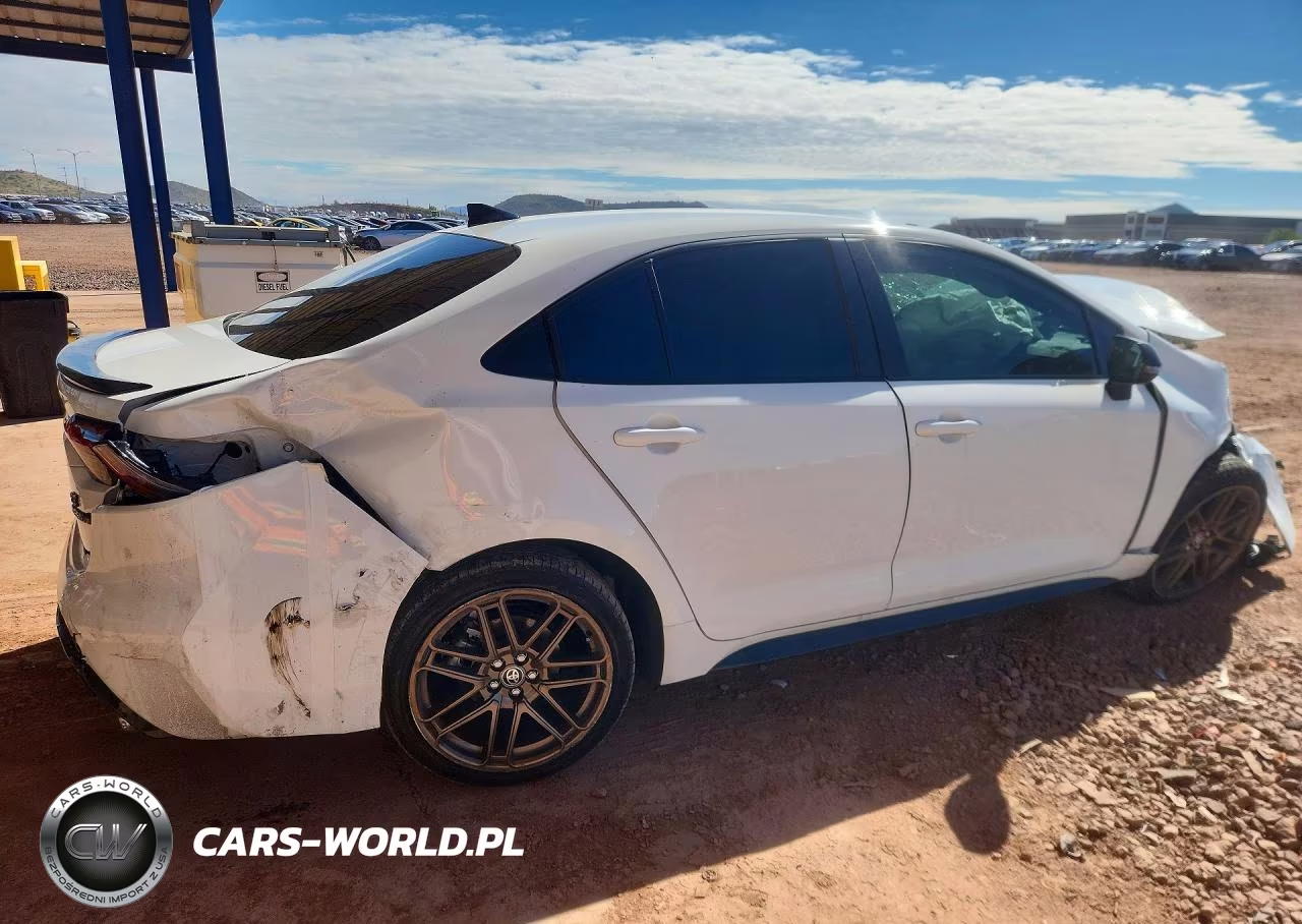 2024 Toyota Corolla Hybrid Nightshade VIN:JTDBCMFE9R3066245 - 3