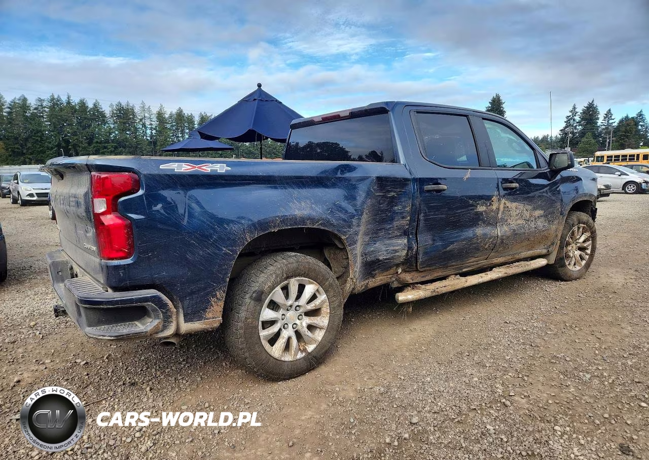 2021 Chevrolet Silverado K1500 Custom VIN:3GCPYBEK4MG136484 - 3