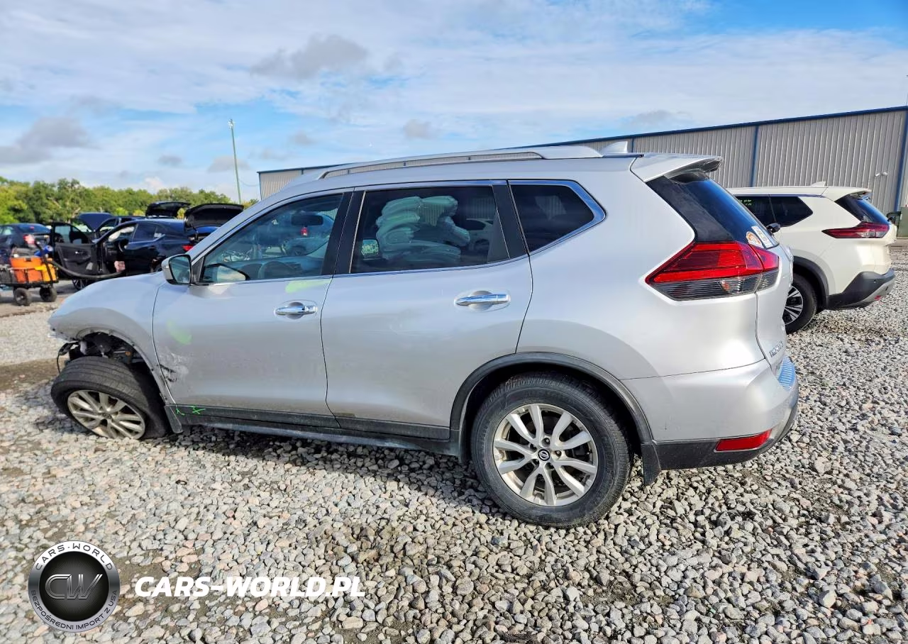 2017 Nissan Rogue Sv VIN:KNMAT2MT1HP616966 - 2