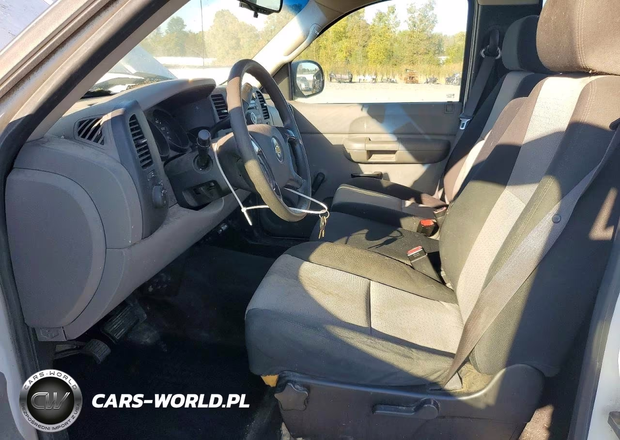 2007 Chevrolet Silverado C1500 VIN:1GCEC14C87Z555923 - 7