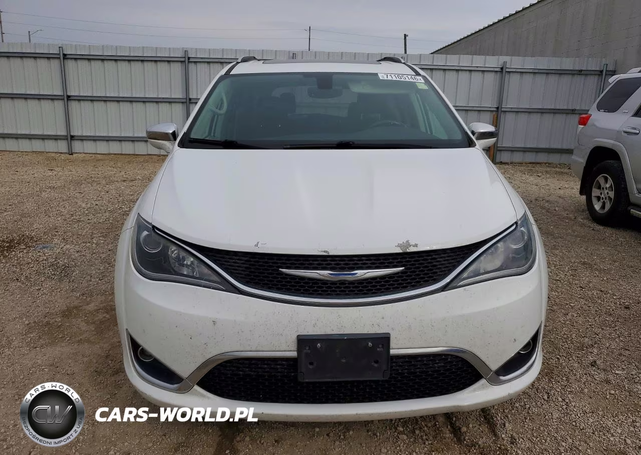 2018 Chrysler Pacifica Limited VIN:2C4RC1GG6JR274009 - 5