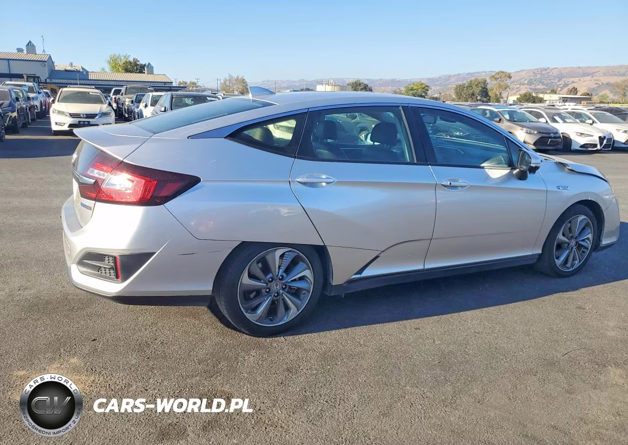 2018 Honda Clarity VIN:JHMZC5F19JC022671 - 3