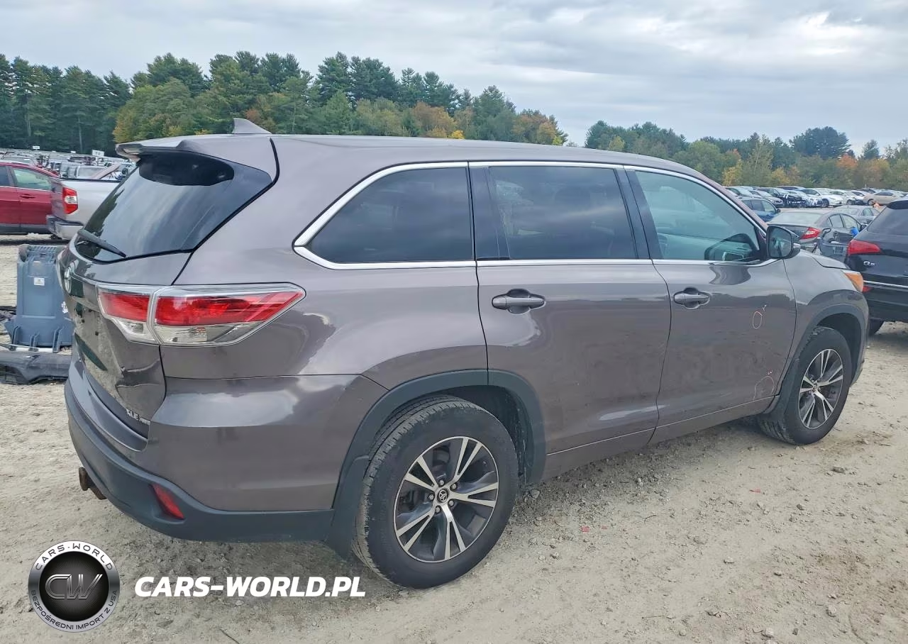 2016 Toyota Highlander Xle VIN:5TDJKRFH7GS291572 - 3