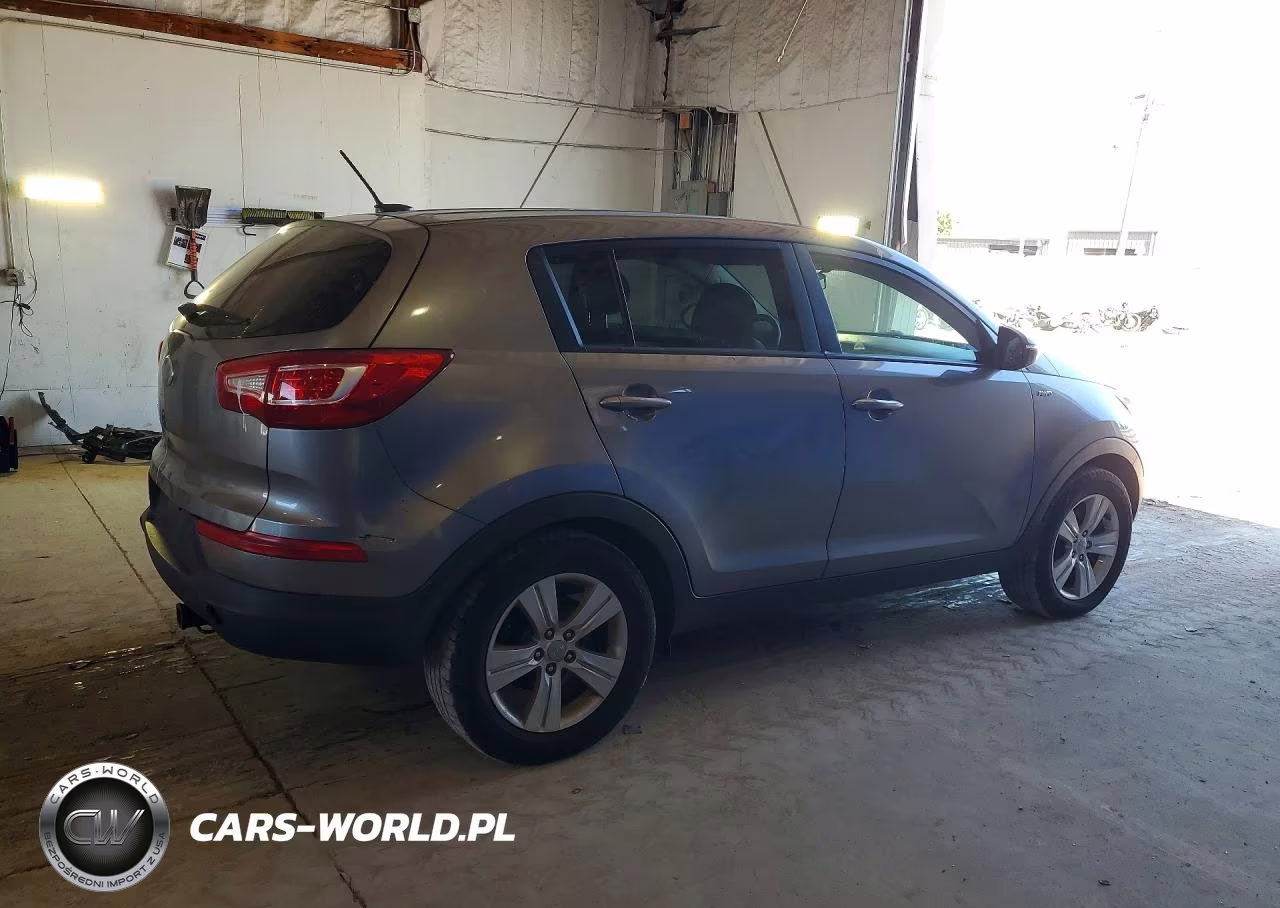 2013 Kia Sportage Lx VIN:KNDPBCA29D7405099 - 3